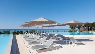 Maistra Select Amarin Resort