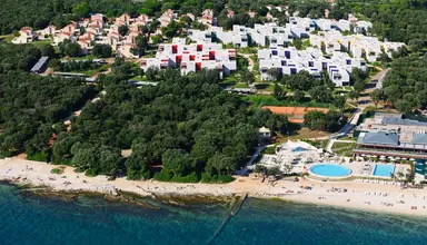 Maistra Select Amarin Resort