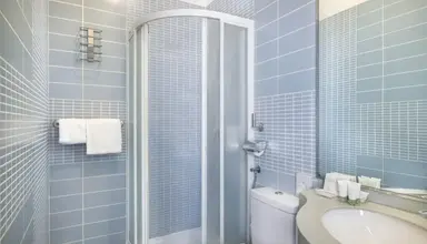Maistra Select Amarin Resort