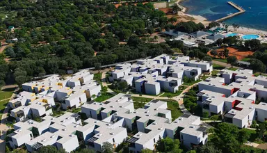 Maistra Select Amarin Resort