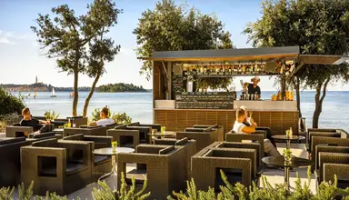 Maistra Select Amarin Resort