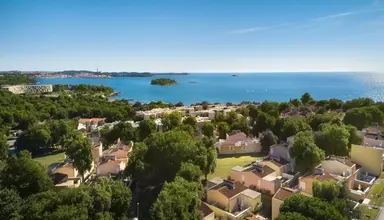 Maistra Select Amarin Resort
