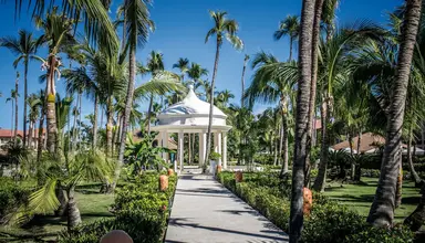 Majestic Colonial