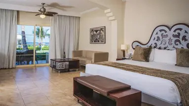 Majestic Colonial