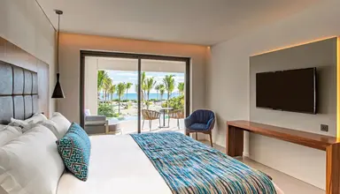 Majestic Elegance Costa Mujeres
