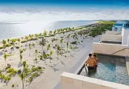 Majestic Elegance Costa Mujeres