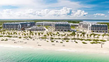 Majestic Elegance Costa Mujeres