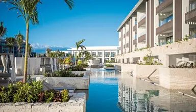 Majestic Elegance Costa Mujeres