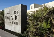 Majestic (Fira)