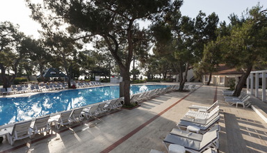 Majesty Club La Mer Art