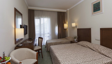 Majesty Club La Mer Art