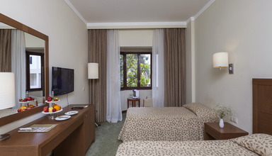 Majesty Club La Mer Art