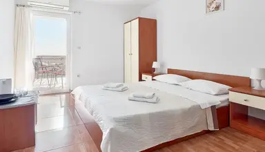 Makarska - Pokoje Gościnne