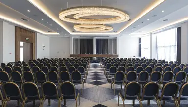 Makedonia Palace