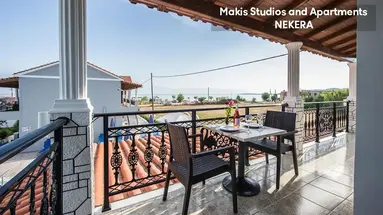 Makis Studios and Apartments