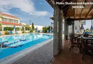 Makis Studios and Apartments