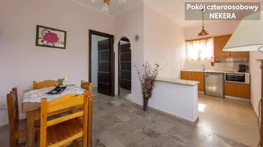 Makis Studios and Apartments