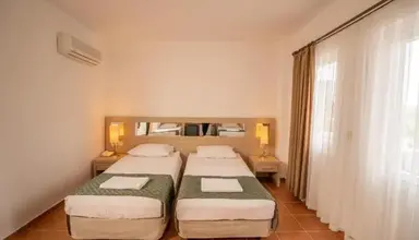 Malibu Resort