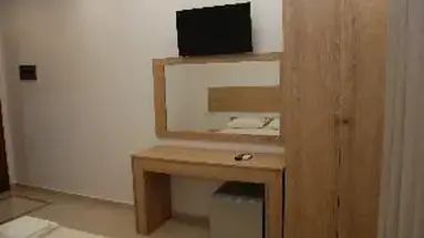 Mano