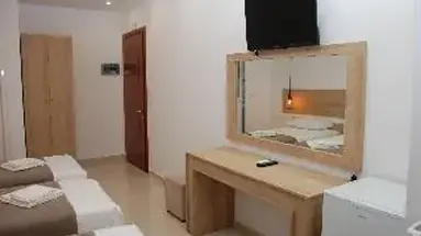 Mano