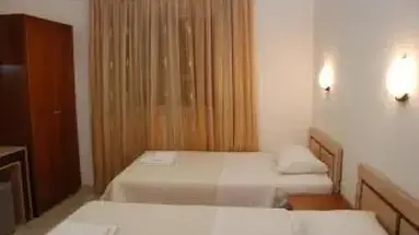Mano