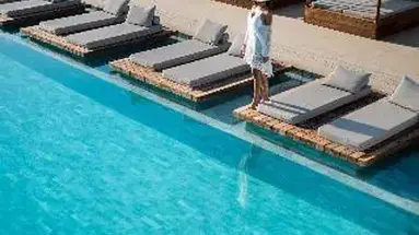 Manoulas Beach (Mykonos)