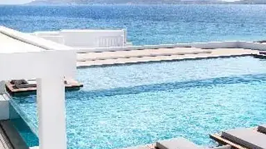 Manoulas Beach (Mykonos)