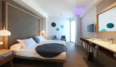 Mar Azul Pur Estil & Spa
