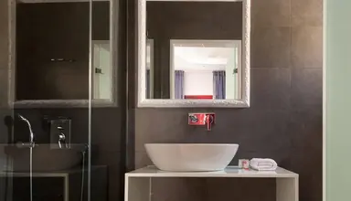 Mar n Mar Crown Hotel & Suites