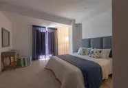 Mar n Mar Crown Hotel & Suites