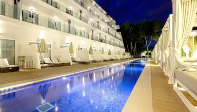 Mar Playa de Muro Suites