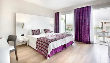 Mar Playa de Muro Suites