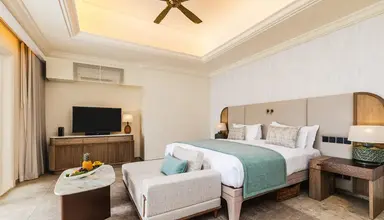 Maradiva Villas Resort & Spa