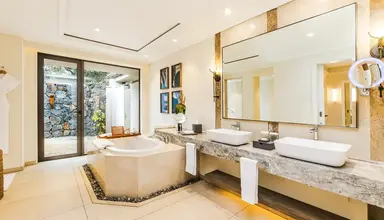 Maradiva Villas Resort & Spa