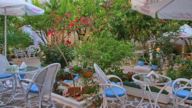 Maragakis