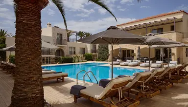 Maravel Star Art Hotel