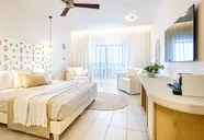 Maravel Star Art Hotel