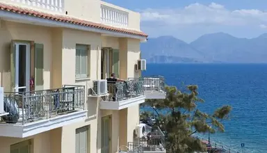 Mare Apartments 