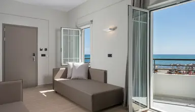 Mare Blue & Suites