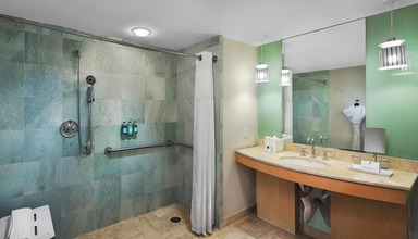 Marenas Resort (Formely Meridien Sunny Isles)