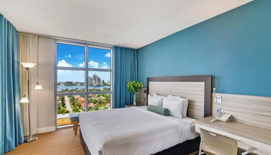 Marenas Resort (Formely Meridien Sunny Isles)