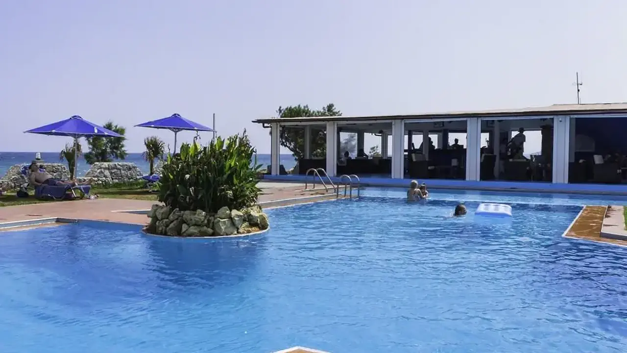 Mari Beach