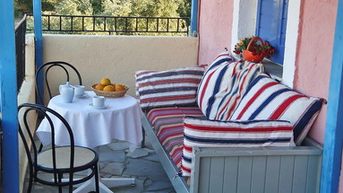 Maria Flora Apartments