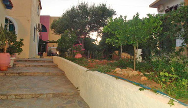 Maria Flora Apartments