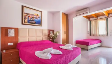 Maria Mare Apartments