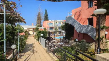 Marilisa Apartments