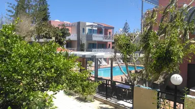 Marilisa Apartments