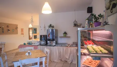 Marilisa Apartments