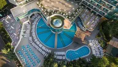 Marina Grand Beach