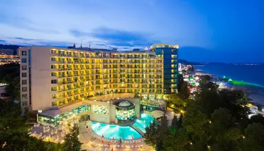 Marina Grand Beach
